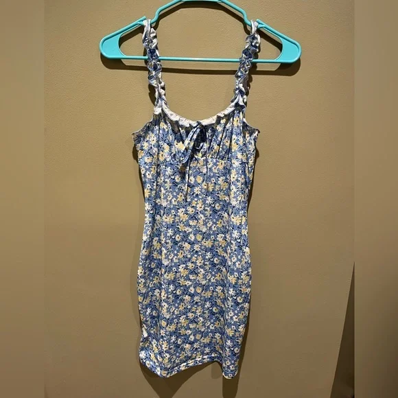 NWT Blue Floral Bodycon Ruffle Sun Dress Summer Spring SHEIN Vacation - Picture 8 of 12